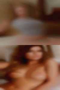 Swinger couples fuck swinging men.