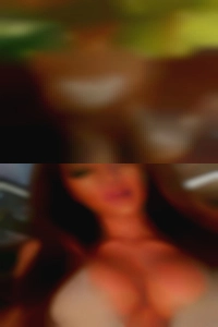 Seducing women hot sexy a mature woman.